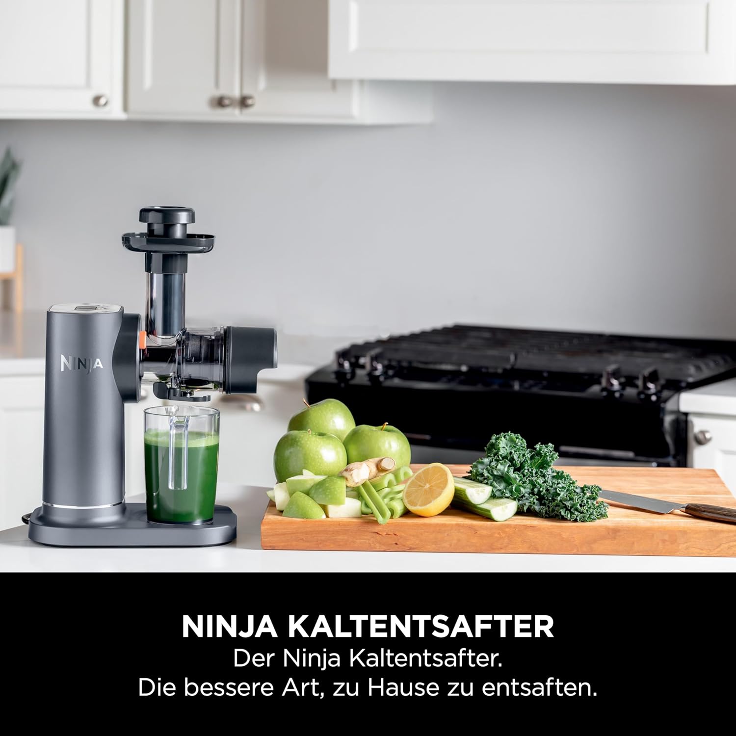 Ninja Cold Press Juicer Vegetable and Fruit with 700ml Cup & 1.1L Pulp Container, for Fresh Juices, Drinks & Wellness Shots, Compact, Dishwasher Safe & Removable Parts, Grey JC151EU