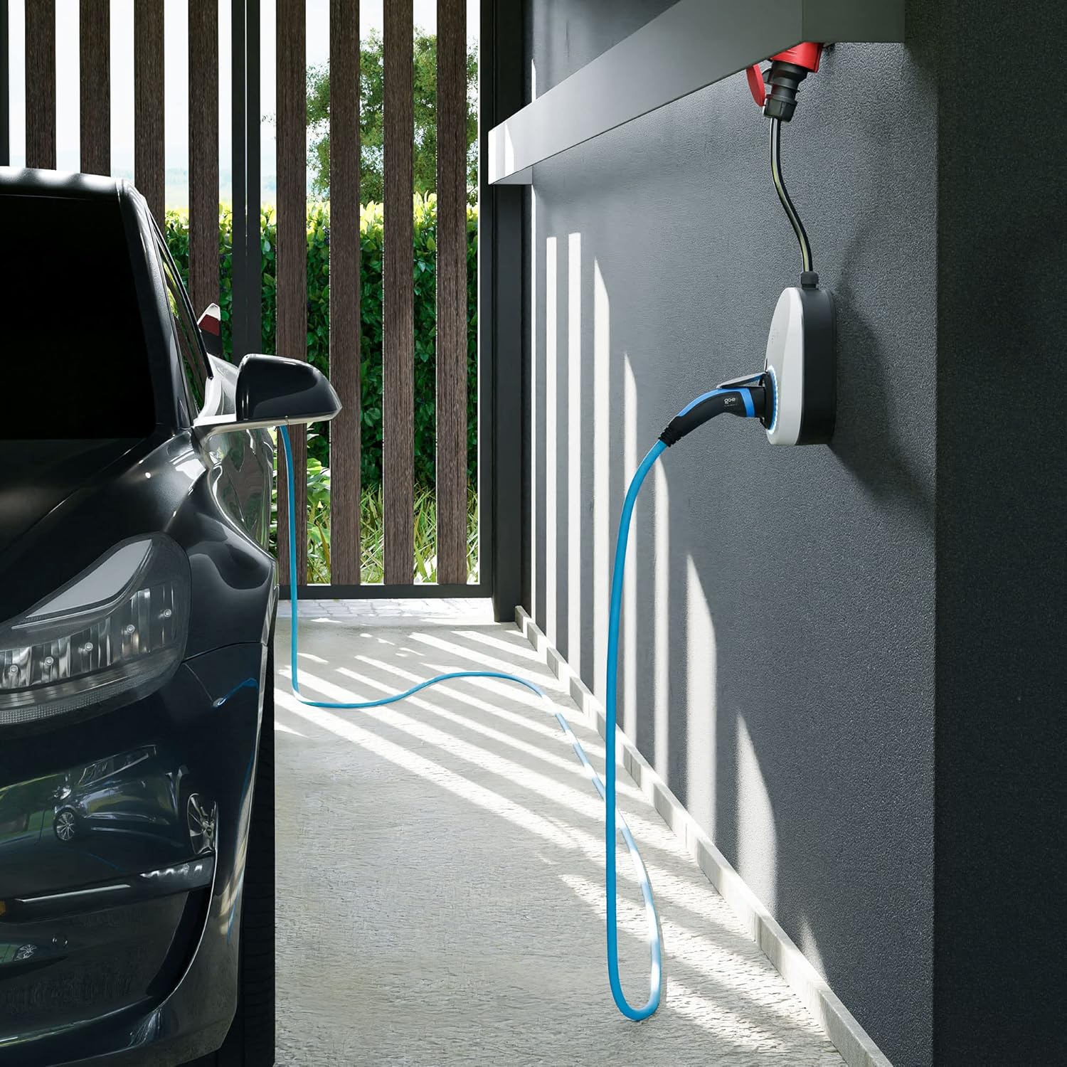 go-e Charger Gemini Flex 11 kW Ladestation Wallbox stationär und mobil Stecker CEE rot 16 A Typ 2 Dose WLAN RFID App